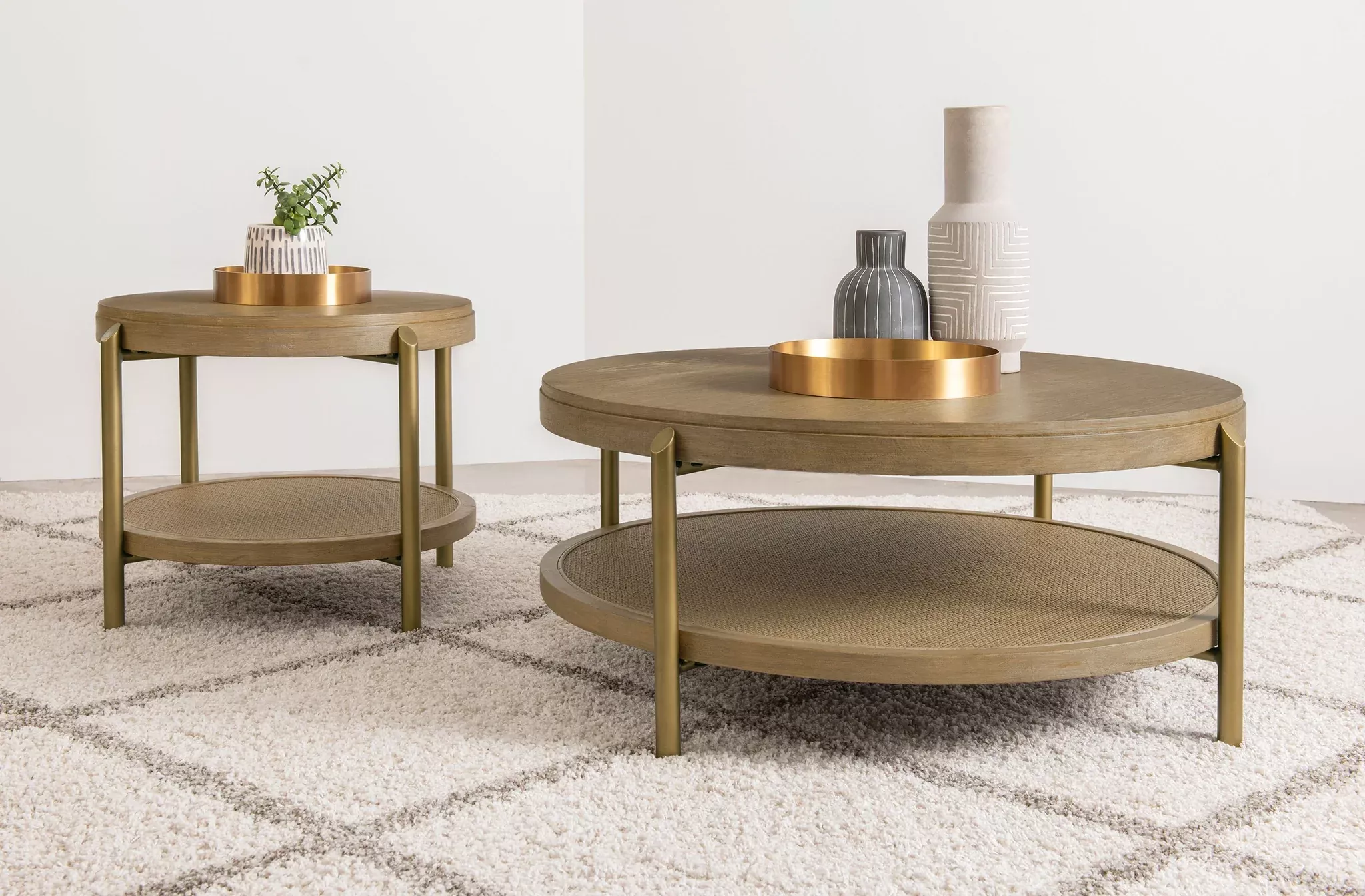 Arini Coffee Table Set