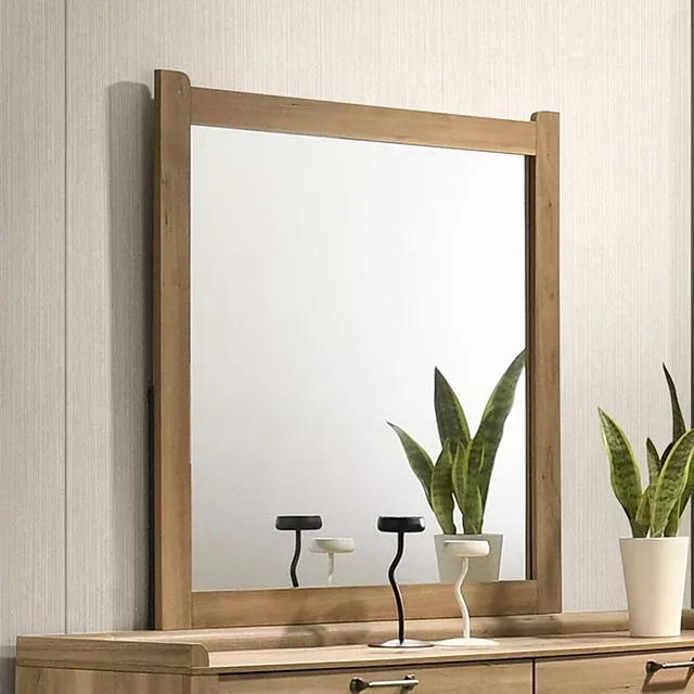 Elinora Mirror