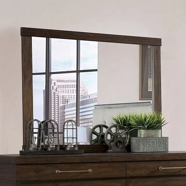 Maggie Mirror