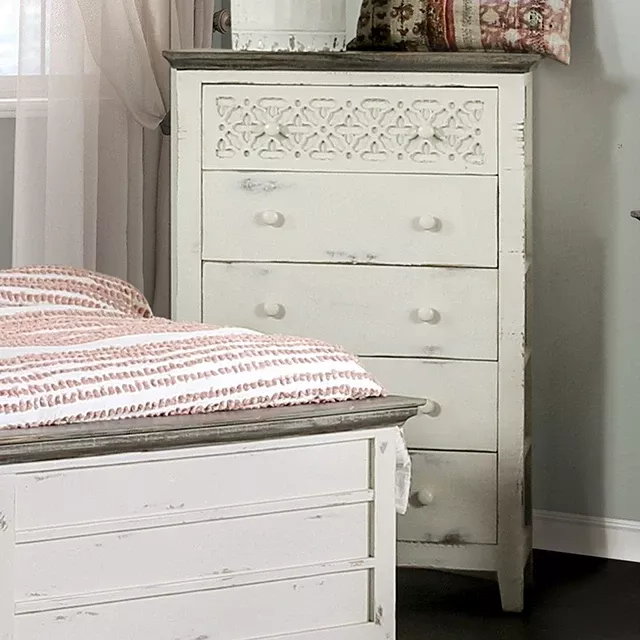 Myrtlemoore Chest
