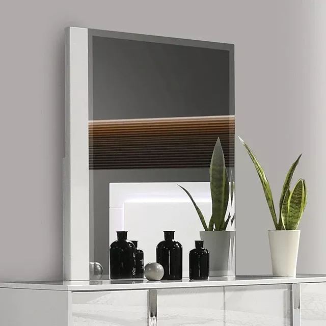 Sinistra Mirror
