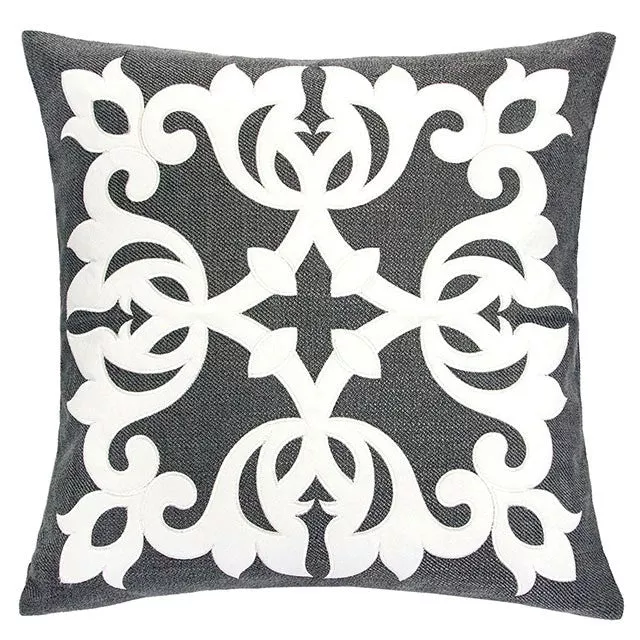 Trudy Gray 20" X 20" Pillow, Gray